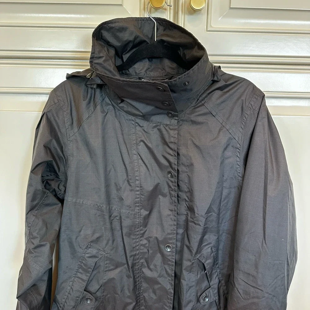 Nau Men’s Black Plaid Nylon Windbreaker Rain‎ Coat Jacket